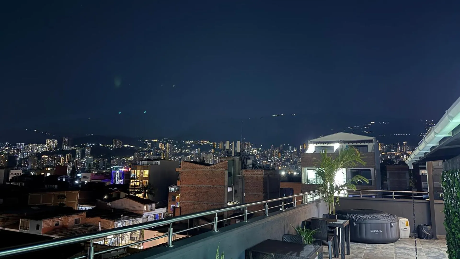 Apartment 402 Apartamento Nuevo Cerca Del Poblado Medellin
