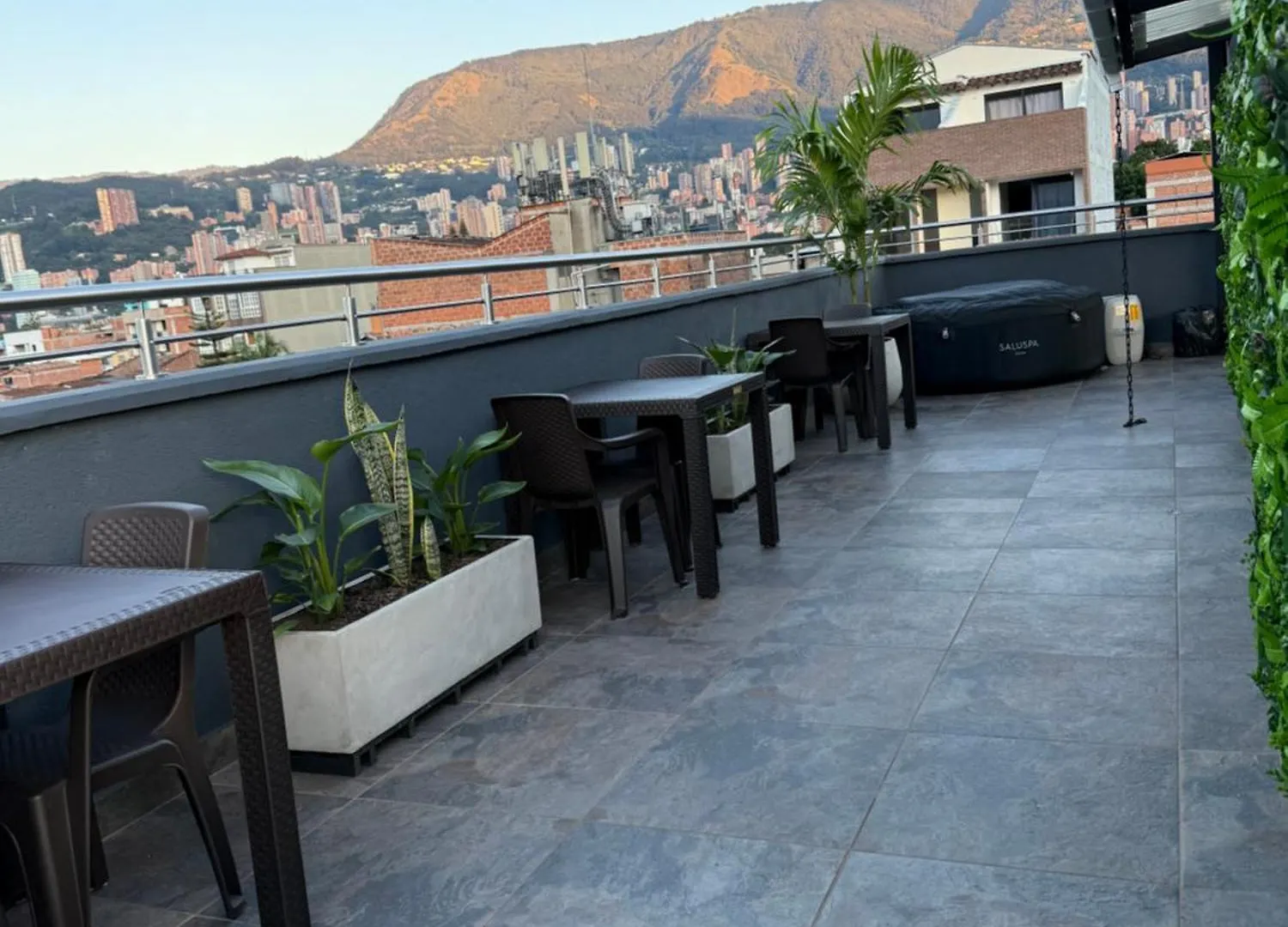 402 Apartamento Nuevo Cerca Del Poblado Medellin Apartment
